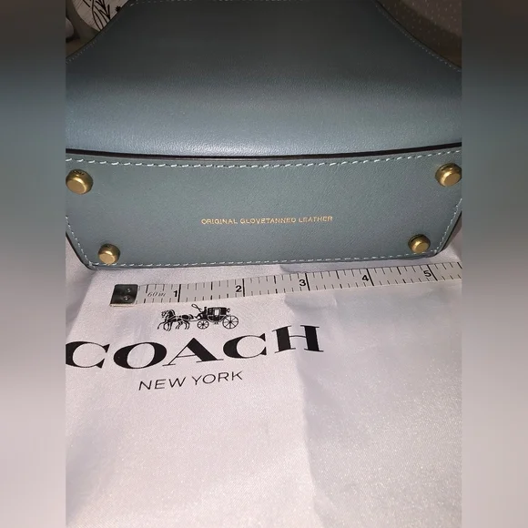 COACH Mini Cashin Tote - Picture 11 of 16